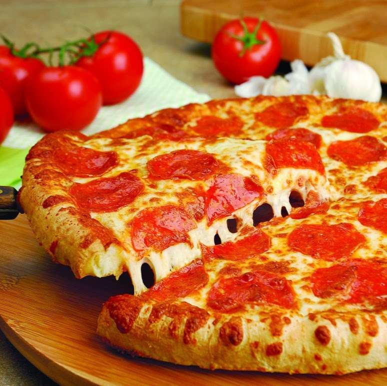 Hunt Brothers Pizza (8 Dollar Large Pizza for Online Orders) | 4 W Main St, Chesterfield, IN 46017, USA | Phone: (765) 387-0532