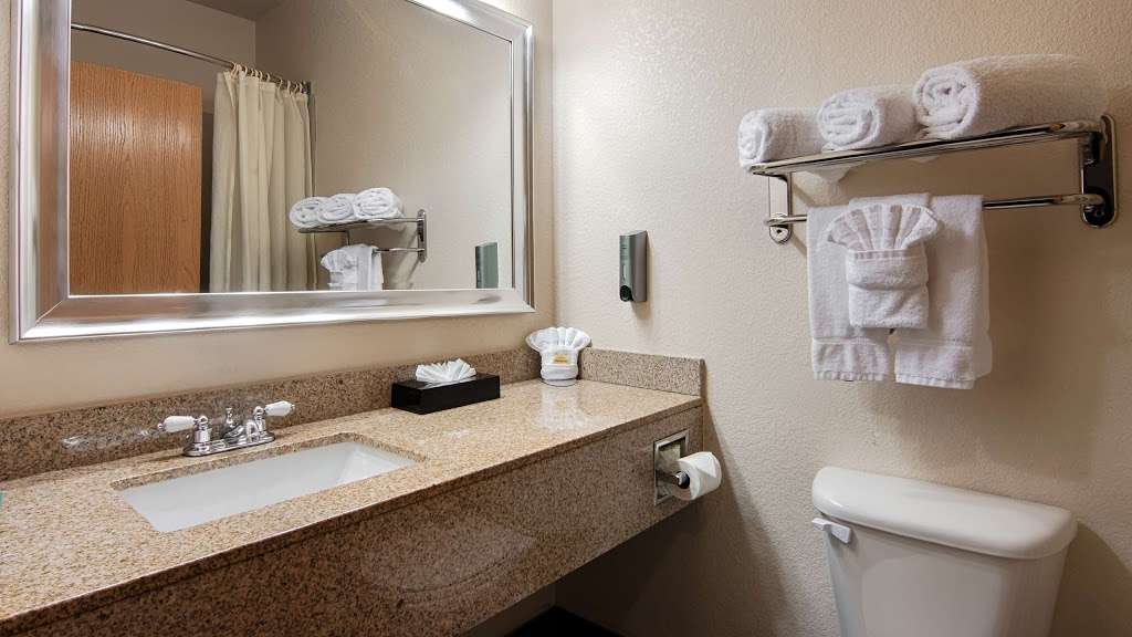 Best Western Plus DFW Airport Suites | 5050 W John Carpenter Fwy, Irving, TX 75063, USA | Phone: (972) 870-0530