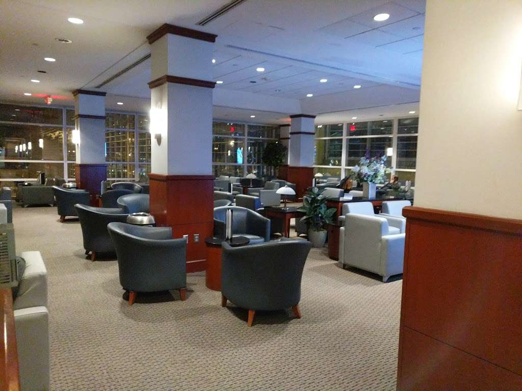 Admirals Club | Terminal C, Ronald Reagan Washington National Airport, 5 Aviation Cir, Arlington, VA 22202, USA | Phone: (800) 433-7300