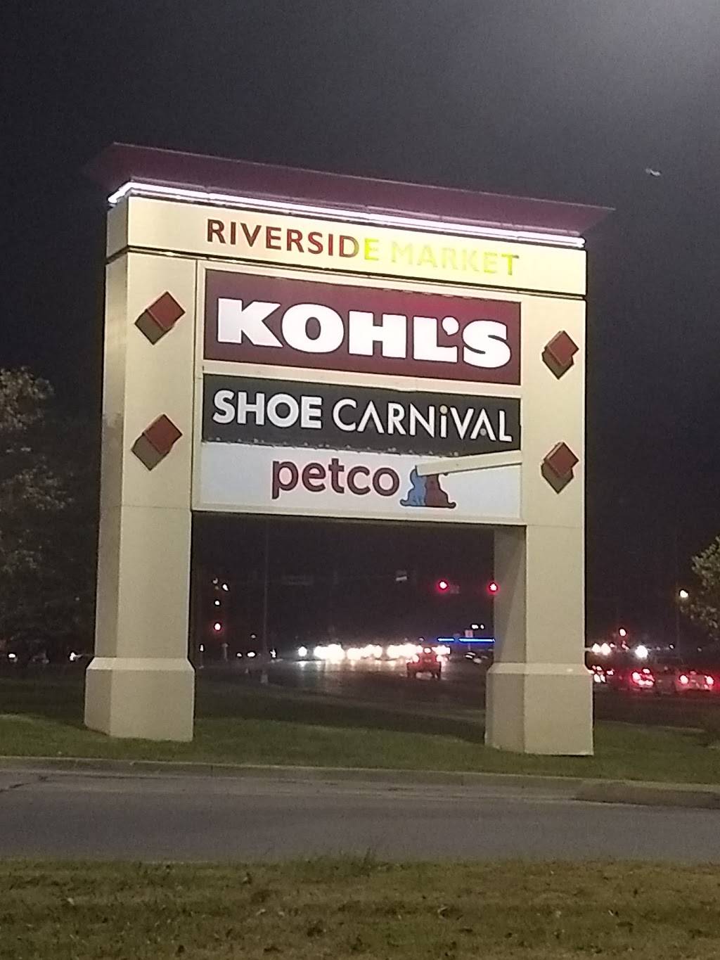 Shoe Carnival | 9591 Riverside Pkwy, Tulsa, OK 74137, USA | Phone: (918) 299-0369