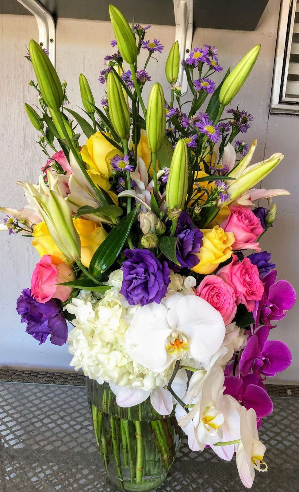 RC Flowers | 2465 N Santa Fe Ave, Vista, CA 92084, USA | Phone: (760) 758-0410