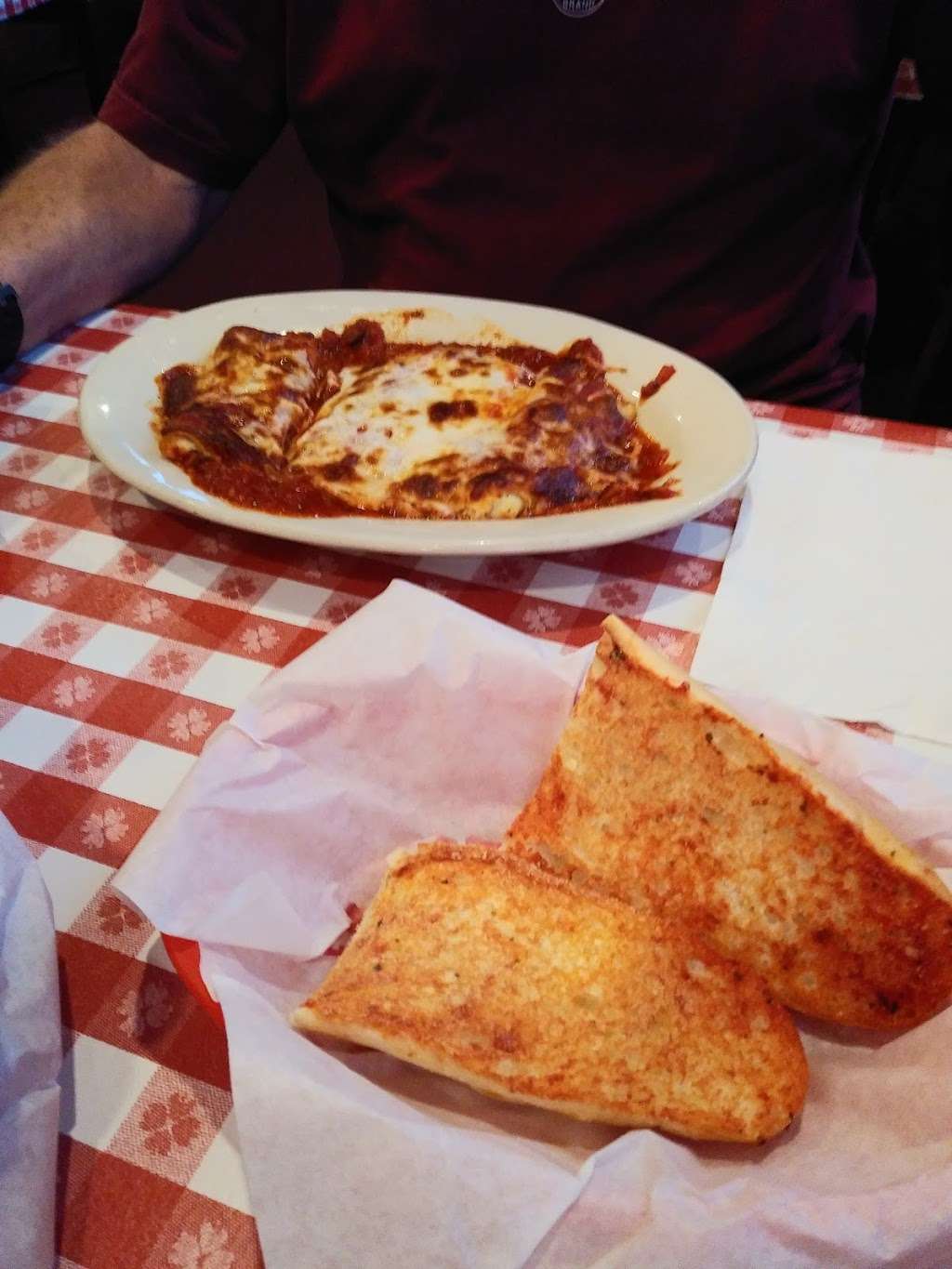 Filippis Pizza Grotto Poway | 13000 Oak Knoll Dr, Poway, CA 92064 | Phone: (858) 748-1800