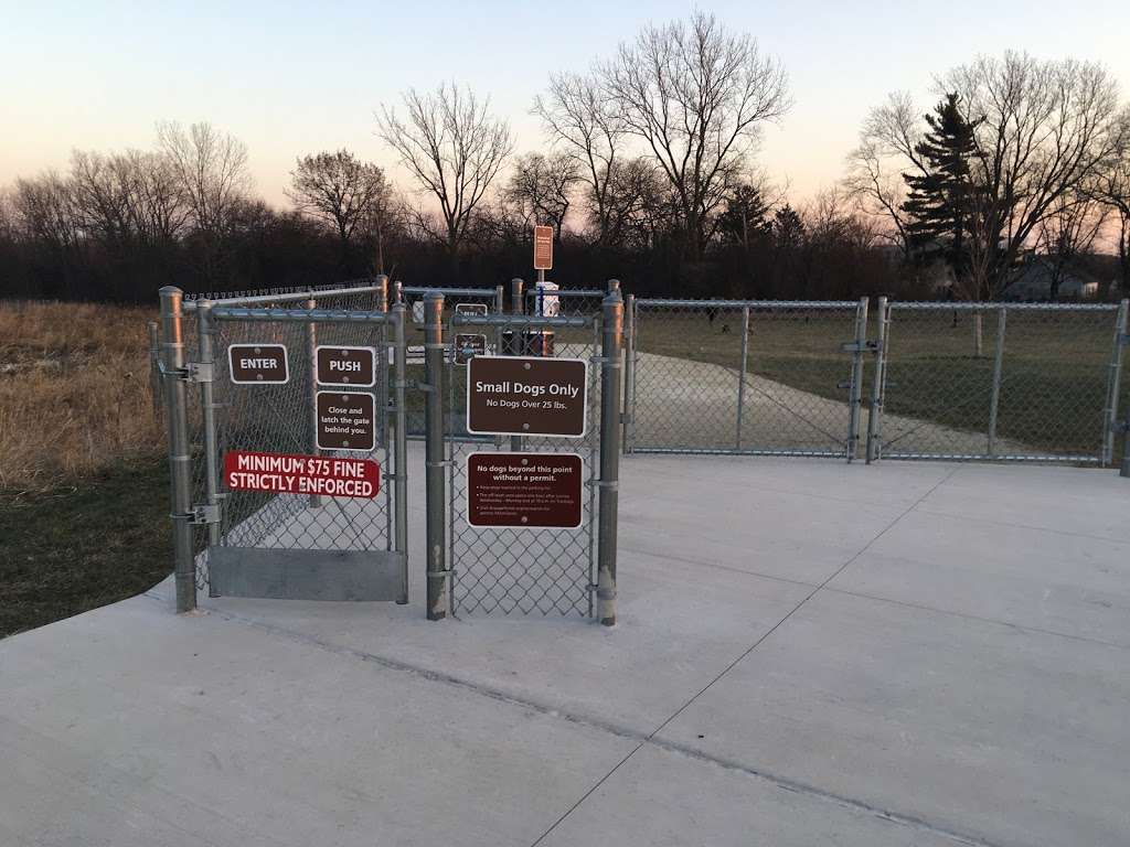 Oldfield Oaks Dog Park | Darien, IL 60561, USA