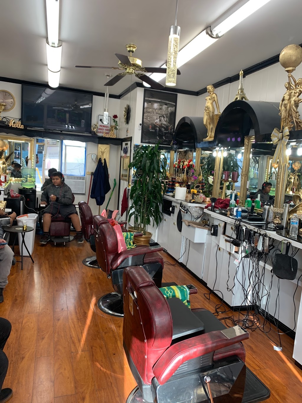 Dannys Barbershop #2 | 2450 Overland Ave, Los Angeles, CA 90064 | Phone: (310) 686-8345