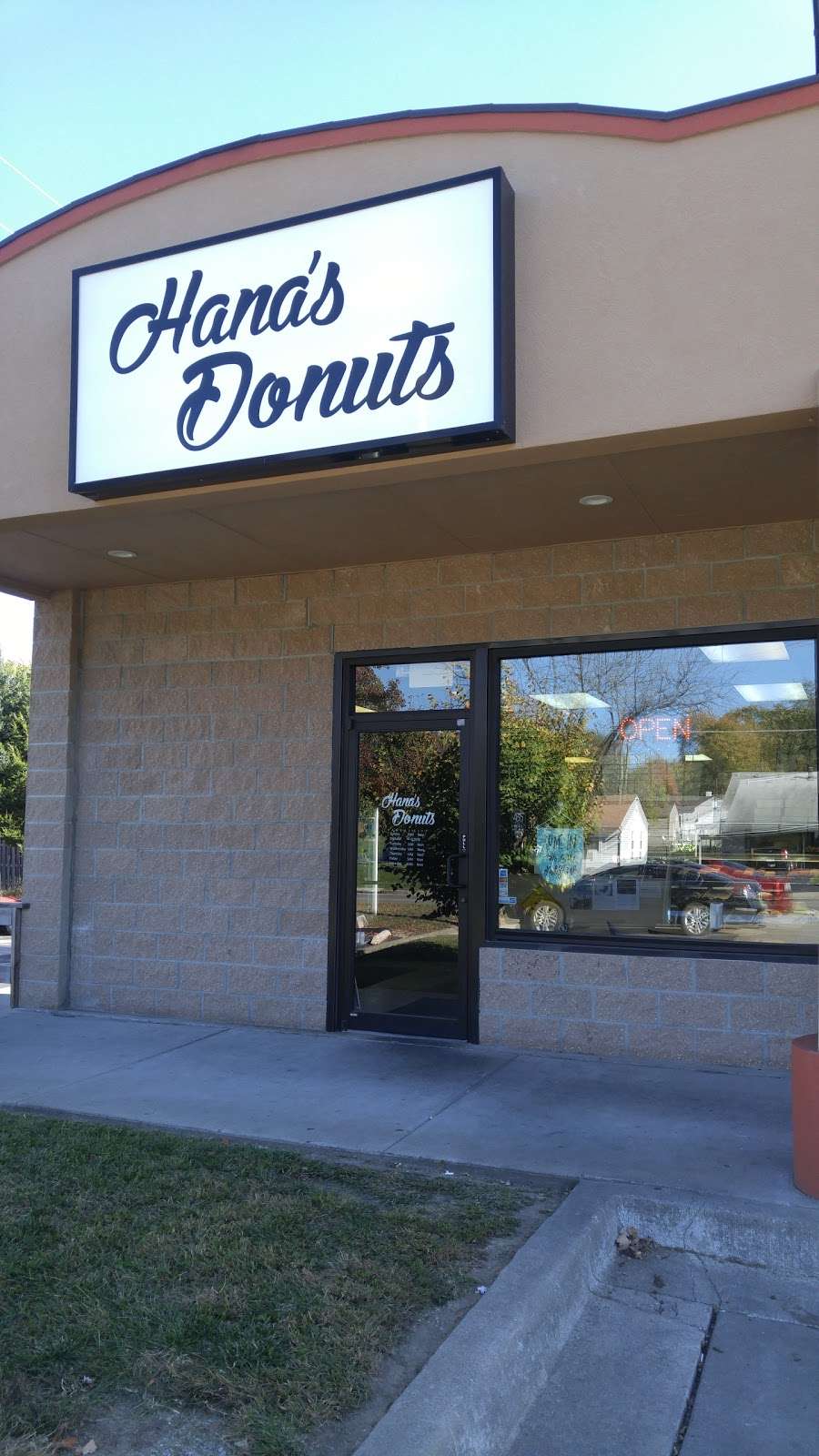 Hanas Donuts | 2131 S 34th St, Kansas City, KS 66106, USA | Phone: (913) 362-0244