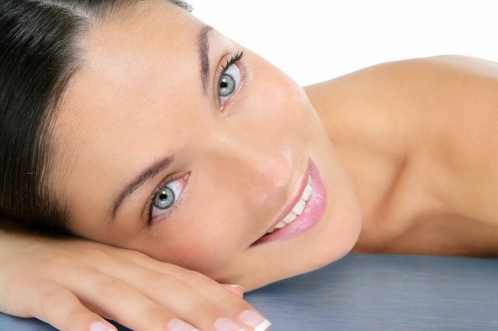 Hand and Stone Massage and Facial Spa | 4117 Brian Jordan Pl Suite 103, High Point, NC 27265, USA | Phone: (336) 794-6163