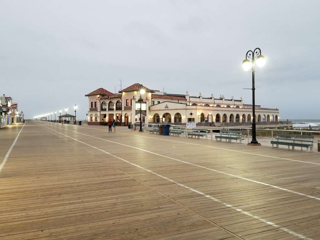 Litterers Food Court | 840-842 Boardwalk, Ocean City, NJ 08226 | Phone: (609) 399-8244