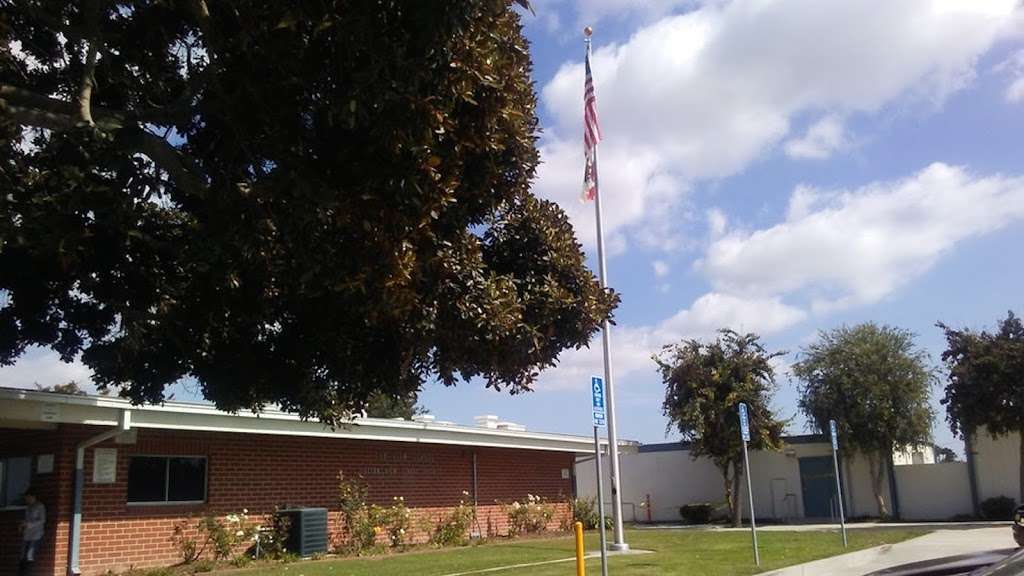 Sun View Elementary School | 7721 Juliette Low Dr, Huntington Beach, CA 92647, USA | Phone: (714) 847-9643