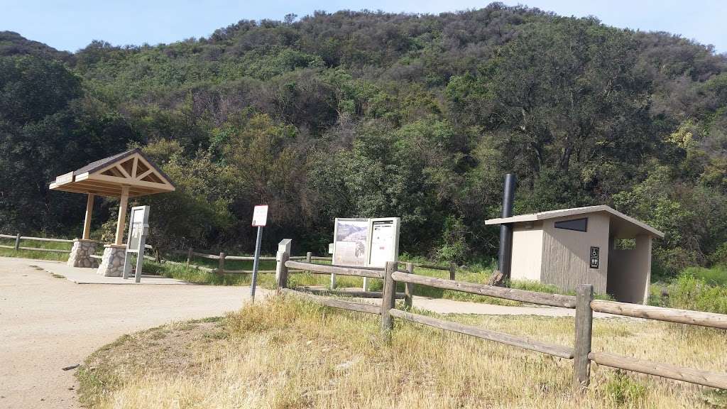 Backbone Trailhead | Backbone Trail, Malibu, CA 90265 | Phone: (805) 370-2301