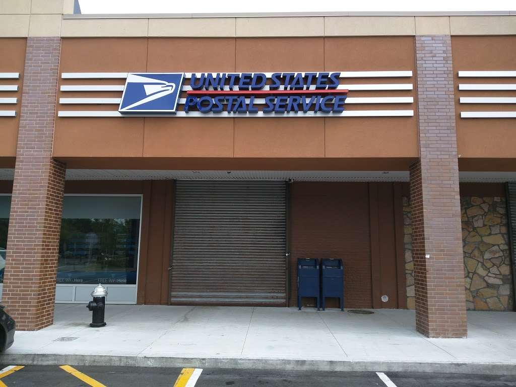 United States Postal Service | 2845 Richmond Ave Ste 15, Staten Island, NY 10314, USA | Phone: (800) 275-8777