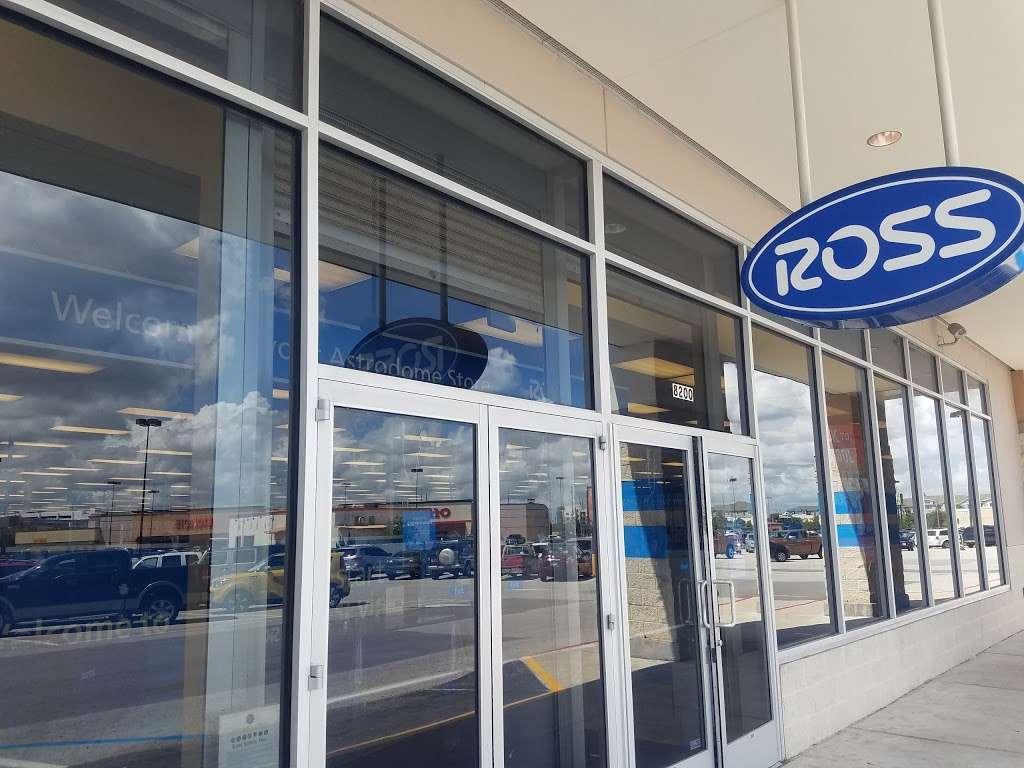 Ross Dress for Less | 8200 Kirby Dr, Houston, TX 77054 | Phone: (832) 778-7600