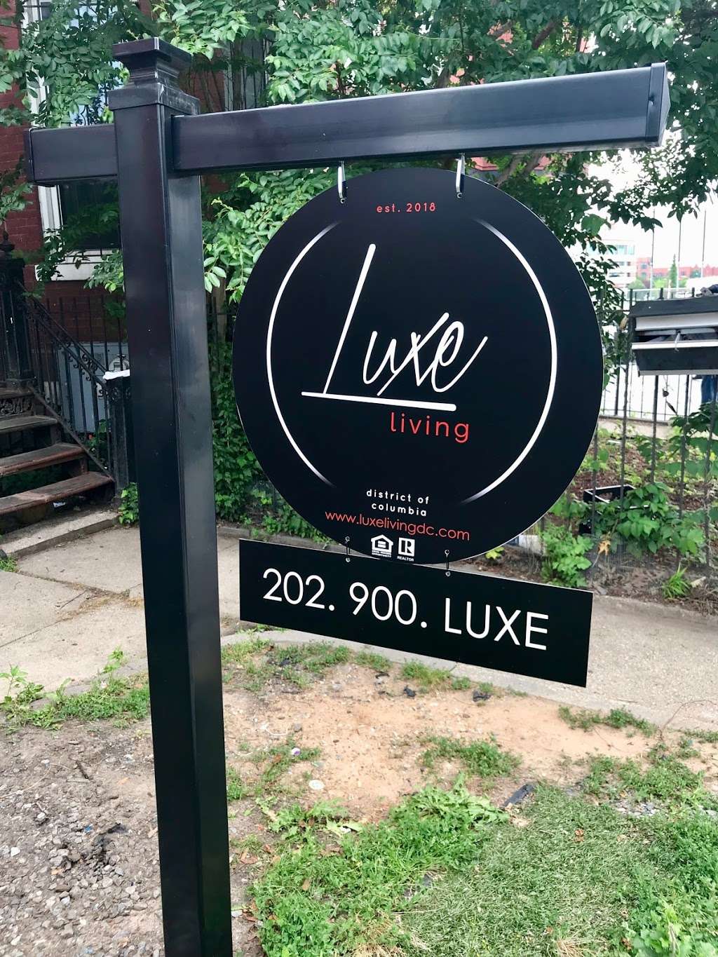 Luxe Living | 4193 Minnesota Ave NE, Washington, DC 20019, USA | Phone: (202) 281-8252