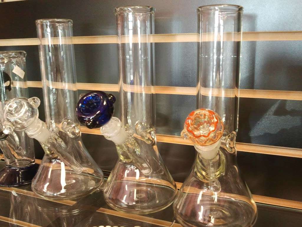 Smoke shop & vape shop | 10807 Beverly Blvd, Whittier, CA 90601 | Phone: (562) 695-5200