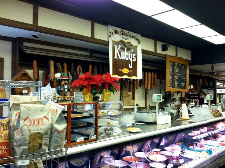 Kubys Sausage House | 6601 Snider Plaza, Dallas, TX 75205, USA | Phone: (214) 363-2231