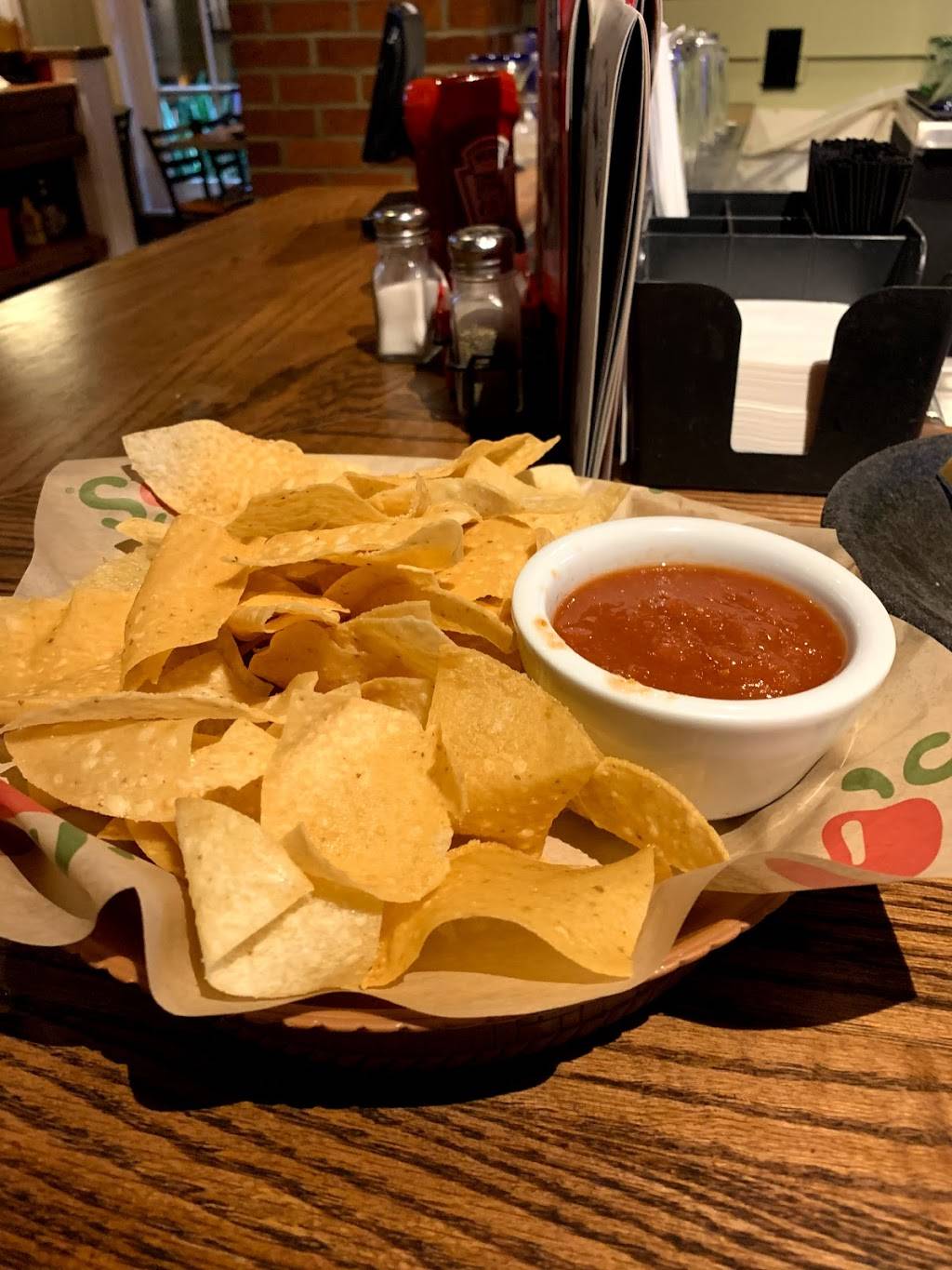 Chilis Grill & Bar | 3745 Alton Pkwy, Irvine, CA 92606, USA | Phone: (949) 250-8636