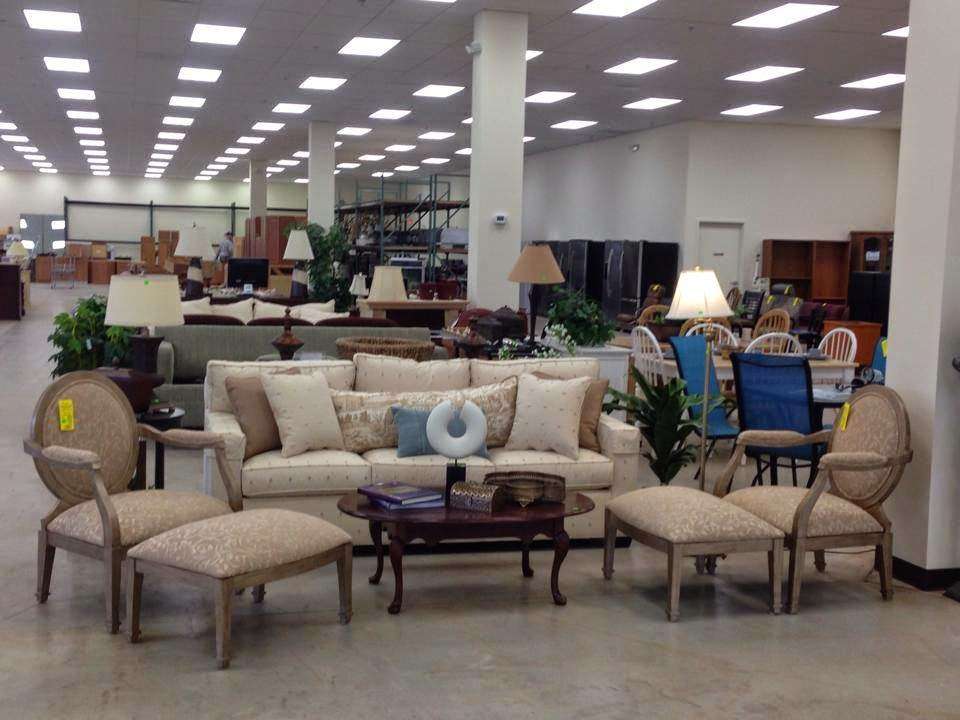 Loudoun Habitat ReStore | 700 Fieldstone Dr NE #146, Leesburg, VA 20176, USA | Phone: (571) 919-6330