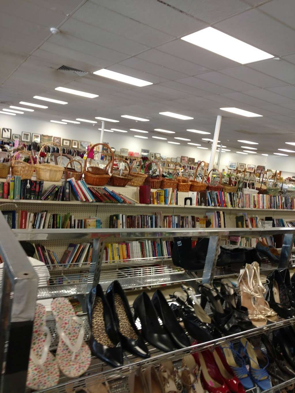 Dav Thrift Store | Alvin, TX 77511, USA | Phone: (281) 331-5108