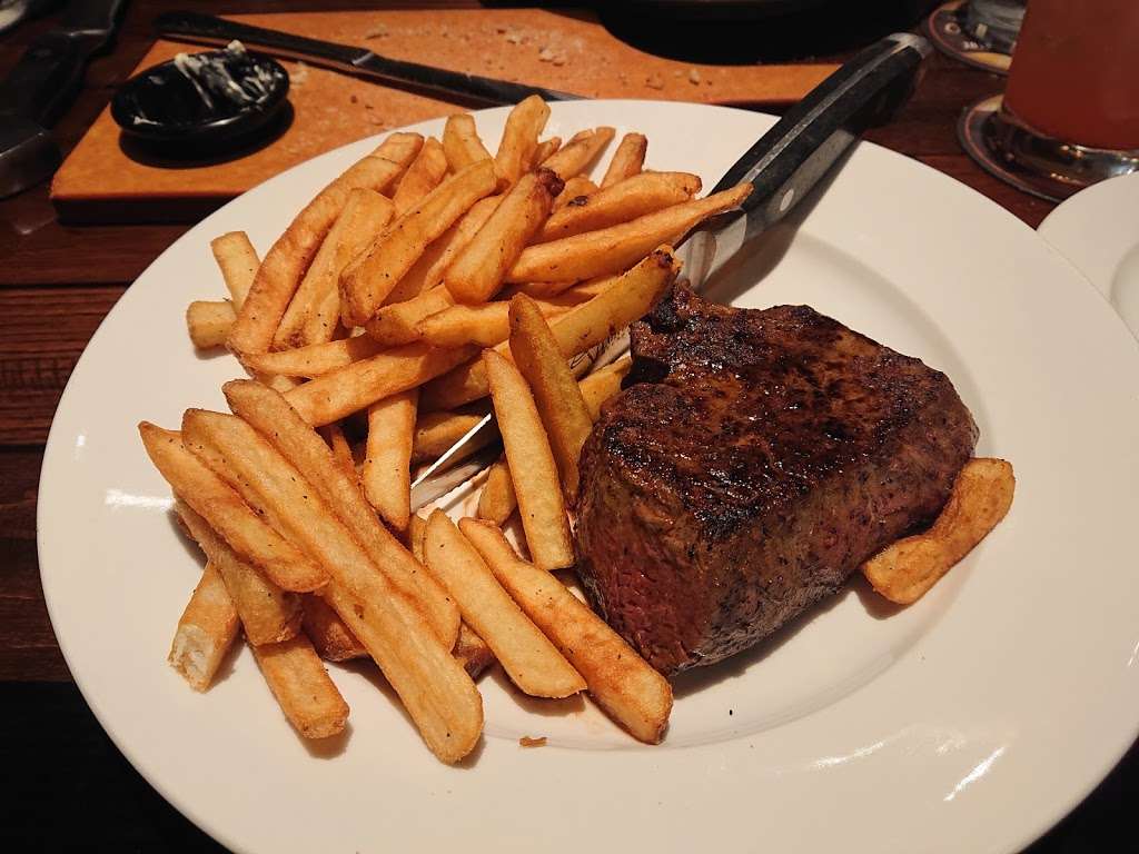 LongHorn Steakhouse | 124 NH-101A, Amherst, NH 03031, USA | Phone: (603) 579-6975