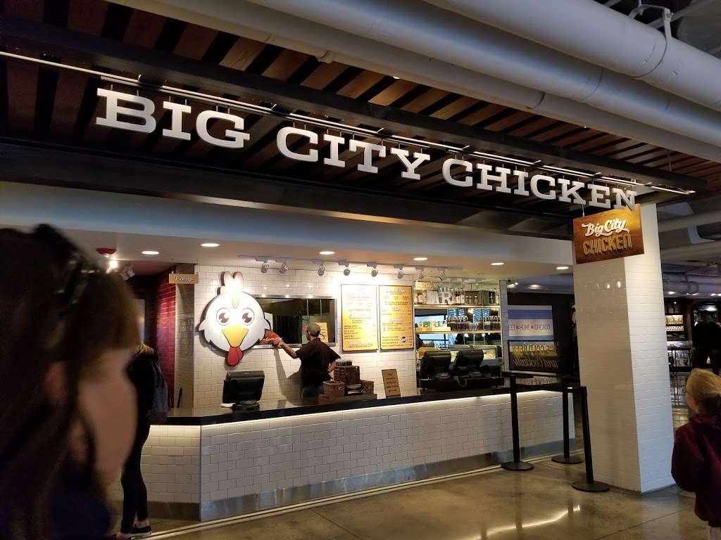 Big City Chicken | 900 E Grand Ave, Chicago, IL 60611, USA | Phone: (312) 546-7440
