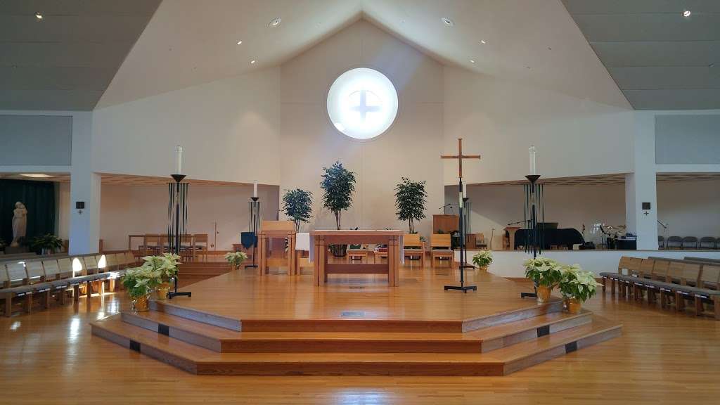 St Paul the Apostle Catholic Church | 6401 Gages Lake Rd, Gurnee, IL 60031, USA | Phone: (847) 918-0600