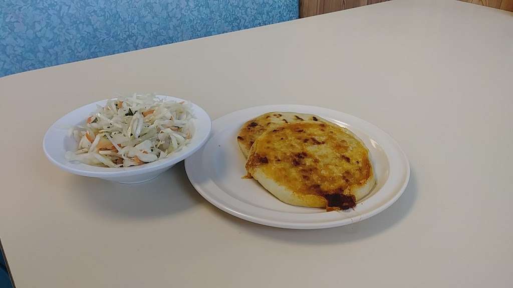 Pupuseria El Salvadoreño | 1741 Algonquin Rd, Mt Prospect, IL 60056, USA | Phone: (224) 875-7180