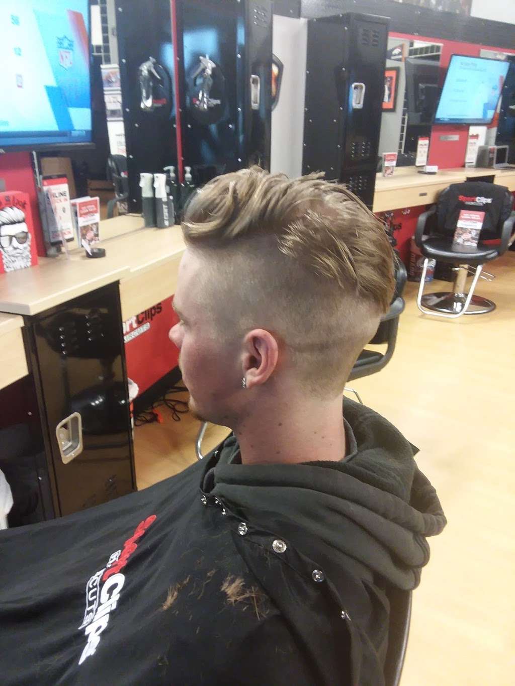 Sport Clips Haircuts of Parker - Stroh Ranch | Stroh Ranch, 12947 S Parker Rd Unit #4, Parker, CO 80134, USA | Phone: (720) 778-1135