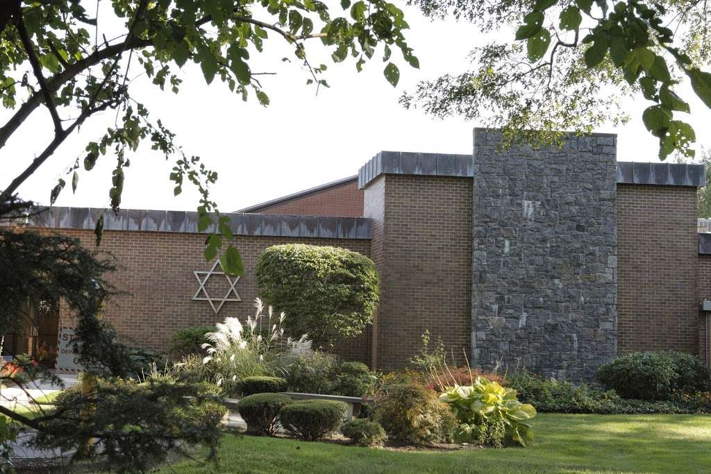 North Shore Synagogue | 83 Muttontown Eastwoods Rd, Syosset, NY 11791, USA | Phone: (516) 921-2282