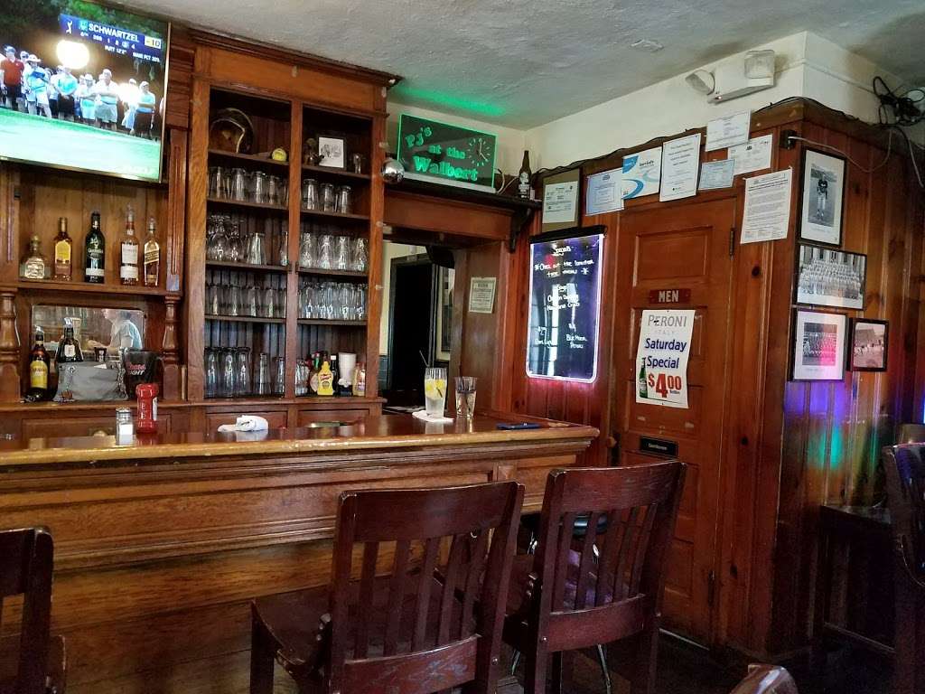 P.J. Whelihans Pub + Restaurant [Walbert] | 1658 Hausman Rd, Allentown, PA 18104 | Phone: (610) 395-4077