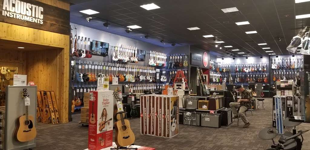 Guitar Center | 8390 Westheimer Rd, Houston, TX 77063, USA | Phone: (713) 952-9070