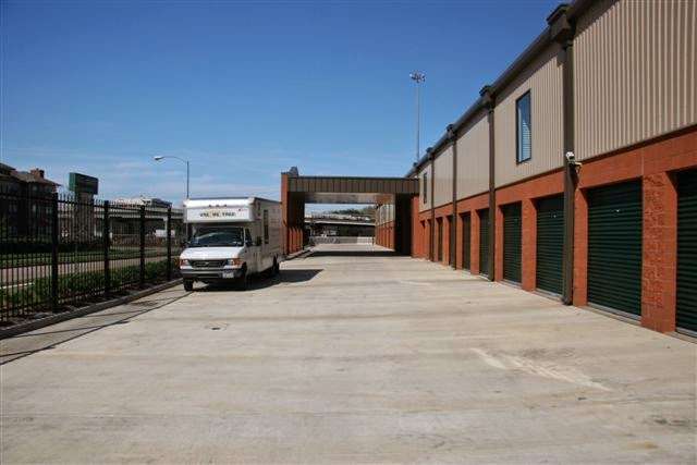 Meyer Park Self Storage | 9505 Meyer Forest Dr, Houston, TX 77096, USA | Phone: (713) 729-7100