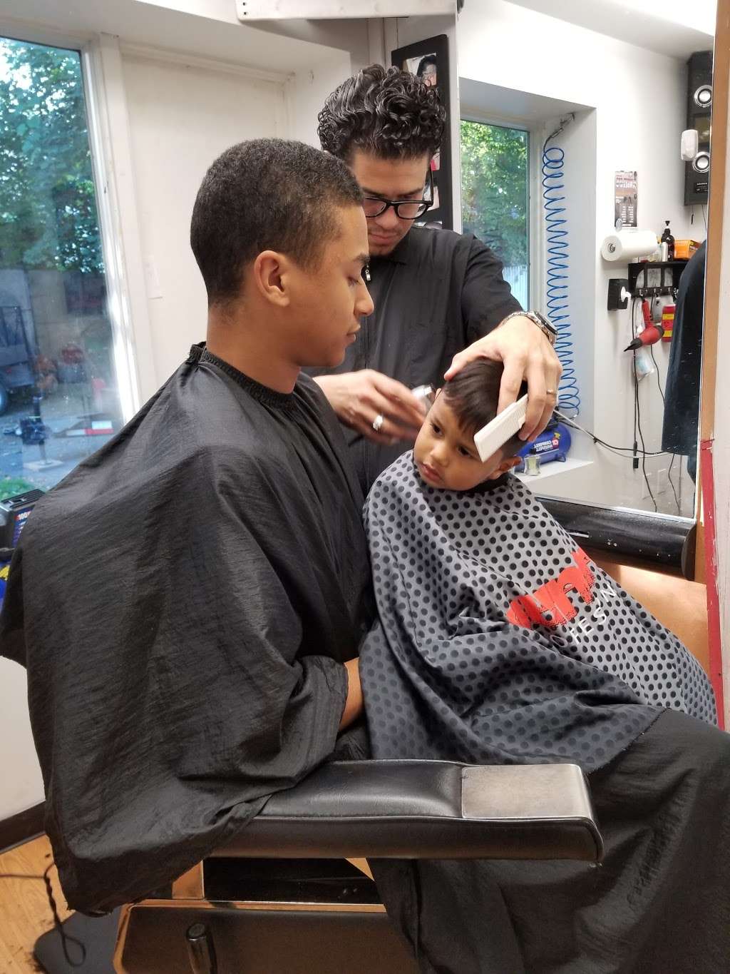 Angelos Barbershop | 18 Dolson Ave, Middletown, NY 10940, USA | Phone: (845) 775-9309