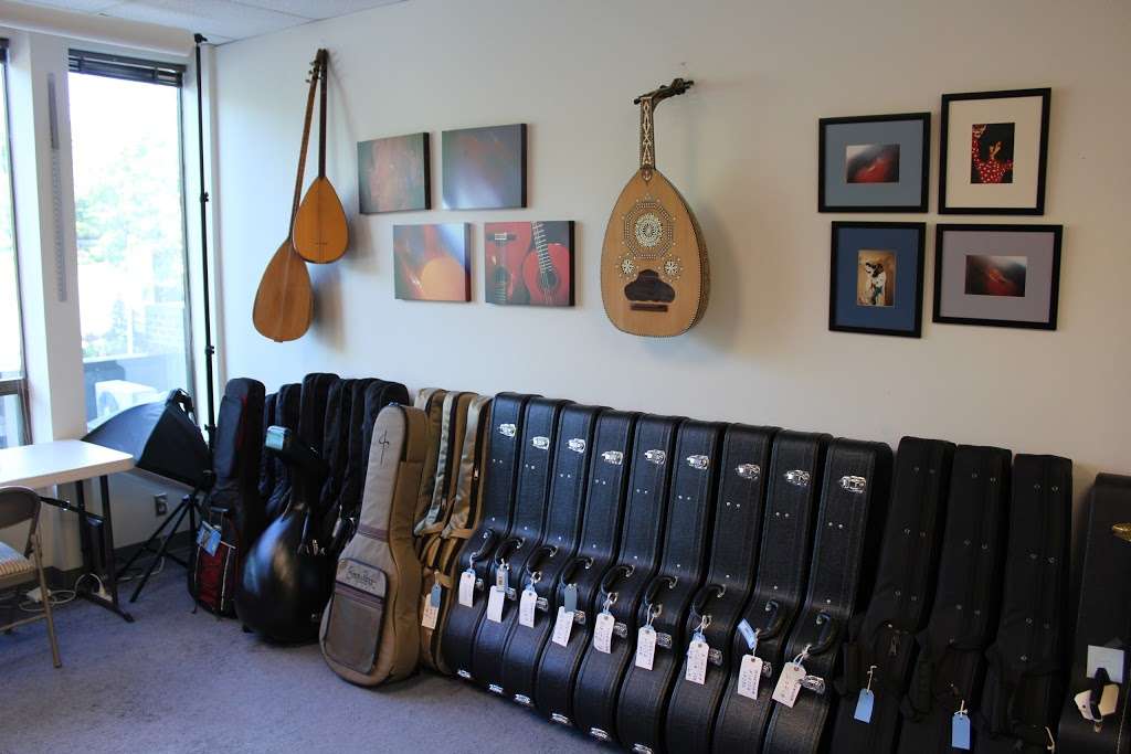 The Guitar Gallery | 9401 Lee Hwy Ste 202, Fairfax, VA 22031, USA | Phone: (703) 310-7545