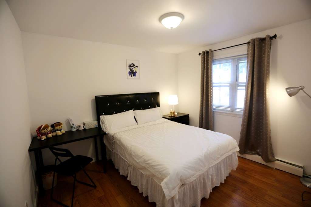 New York Guest House | 02, 133-02 41st Ave, Flushing, NY 11355, USA | Phone: (929) 427-6666