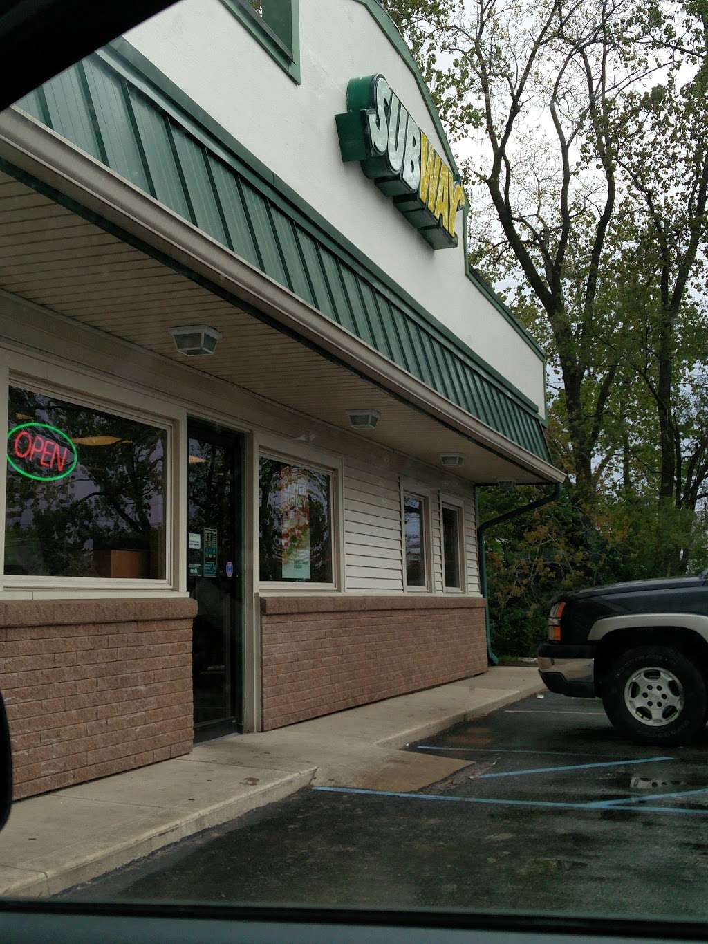 Subway Restaurants | 720 W State St, Pendleton, IN 46064 | Phone: (765) 778-2203