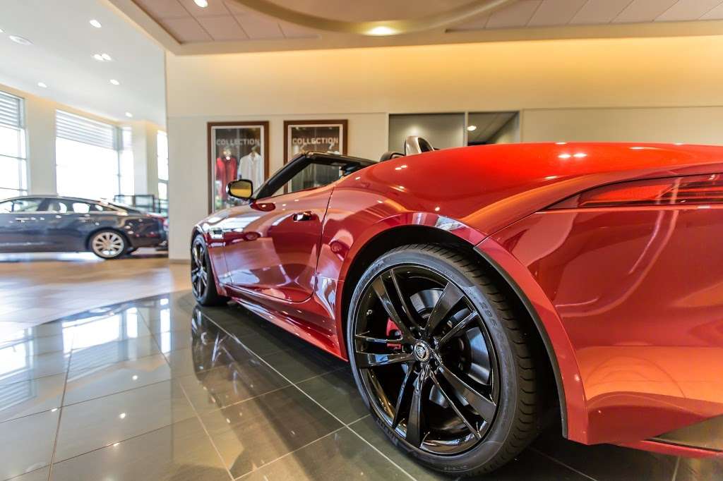 Jaguar Houston Central | 7025 Old Katy Rd, Houston, TX 77024, USA | Phone: (855) 627-5158