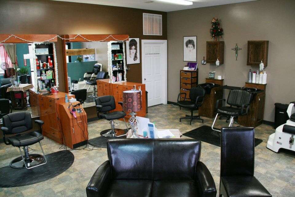 A Hair Hut | 33255 Lexington Ave # F, De Soto, KS 66018 | Phone: (913) 583-3633