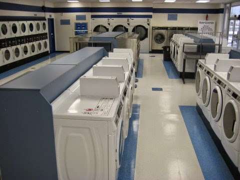 Grange Avenue Maytag Coin Laundry | 2750 W Grange Ave, Greenfield, WI 53221, USA | Phone: (877) 296-8162