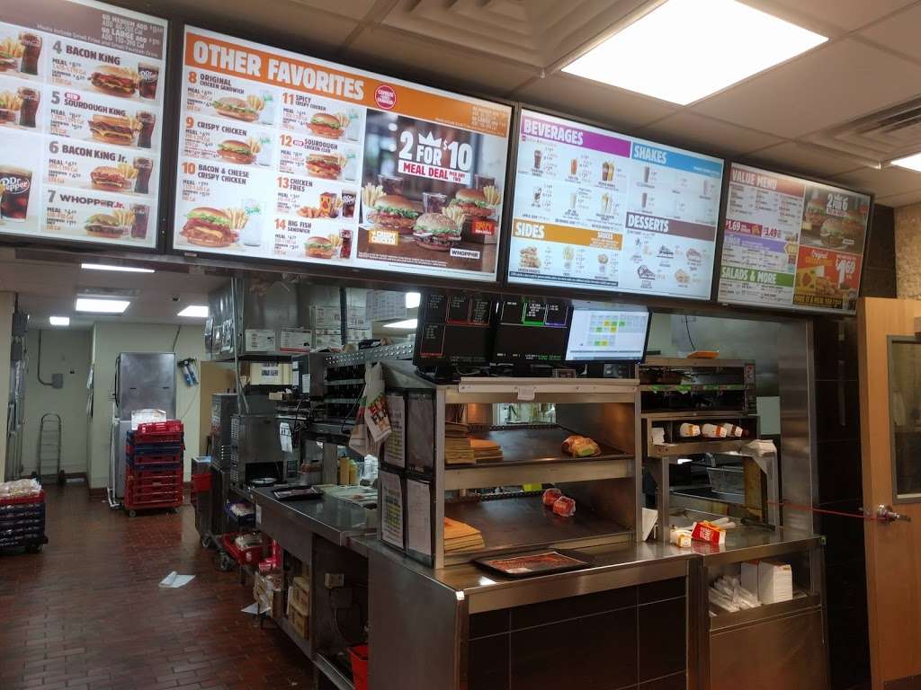 Burger King | 1600 MacArthur Rd, Whitehall, PA 18052, USA | Phone: (610) 426-1092
