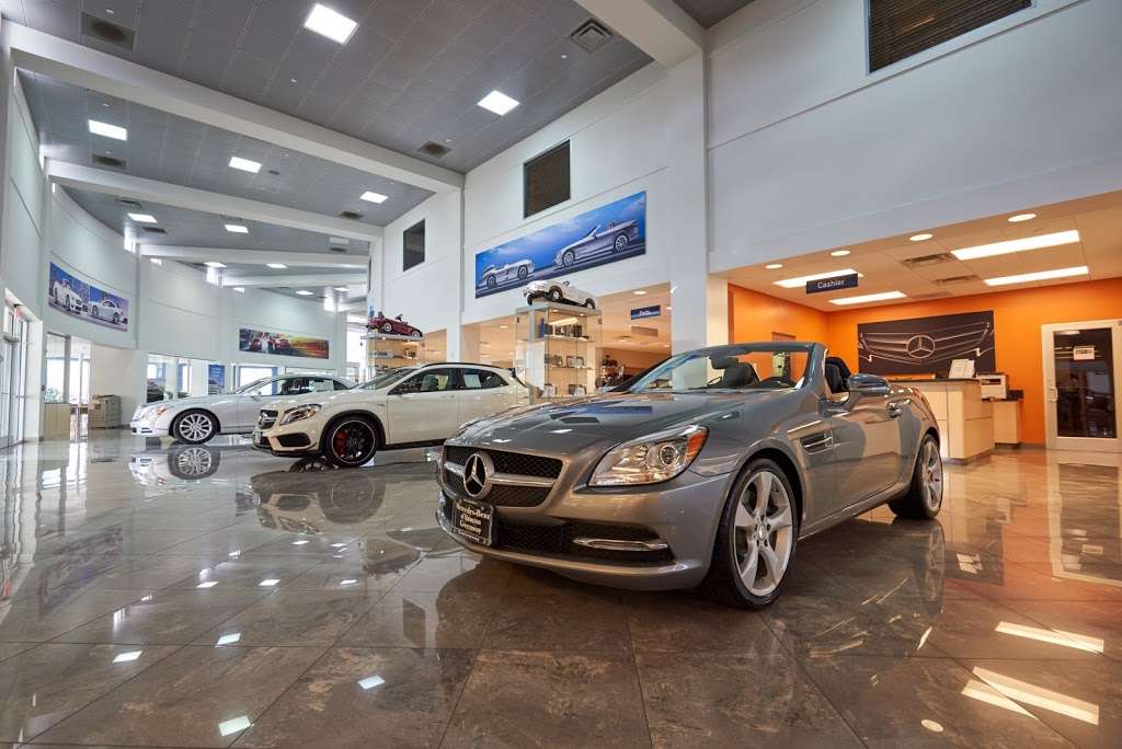 Mercedes-Benz of Houston Greenway | 3900 Southwest Fwy, Houston, TX 77027, USA | Phone: (713) 489-2111