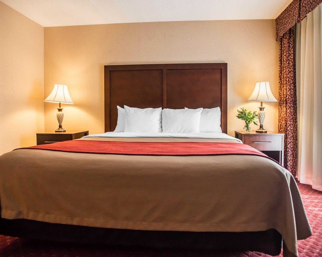 Comfort Inn Pocono Lakes Region | 117 Twin Rocks Road I-84 exit 17, Lake Ariel, PA 18436, USA | Phone: (570) 689-4148