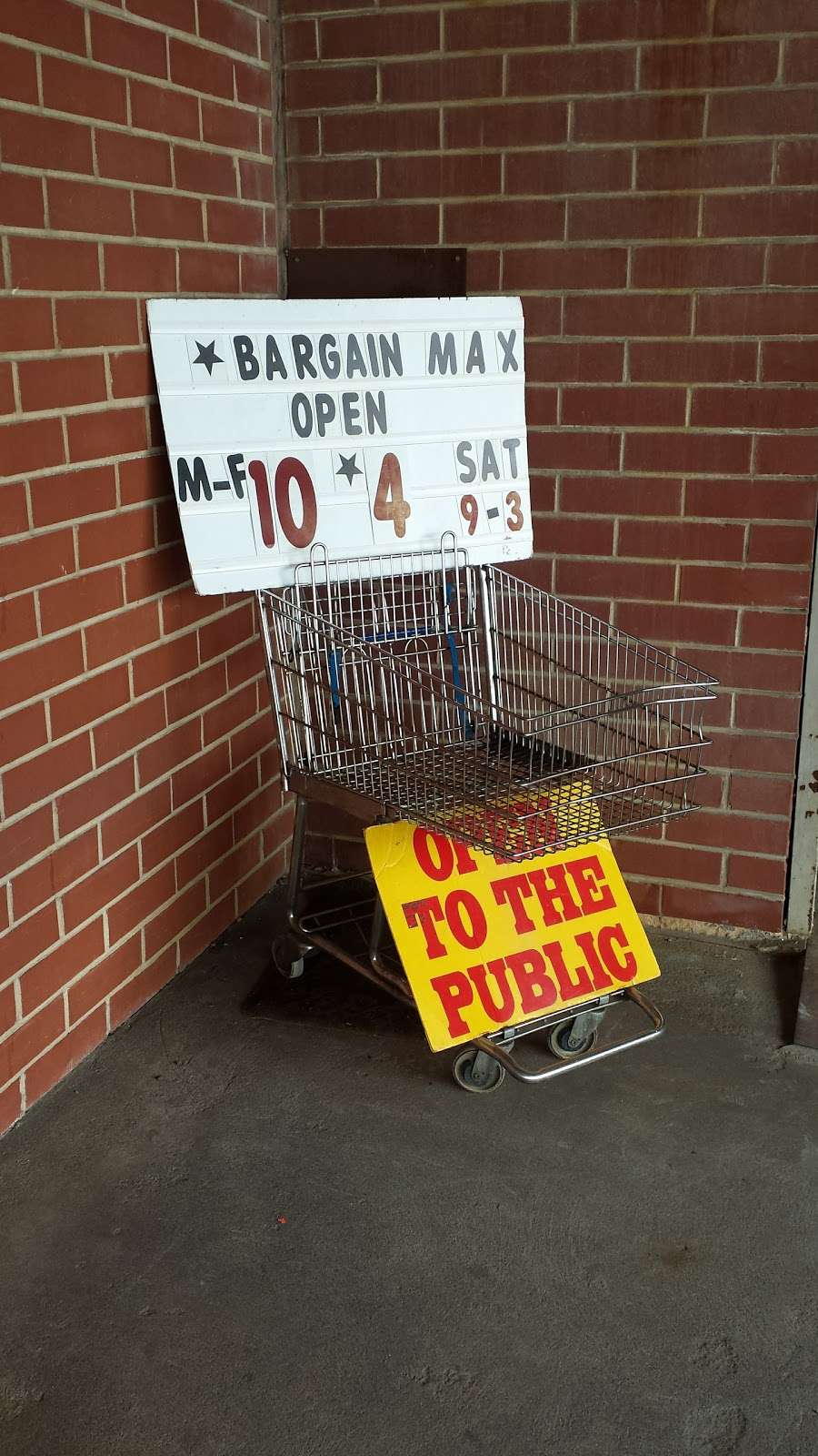 Bargain Max | 2920 N Tryon St, Charlotte, NC 28206 | Phone: (704) 371-4220