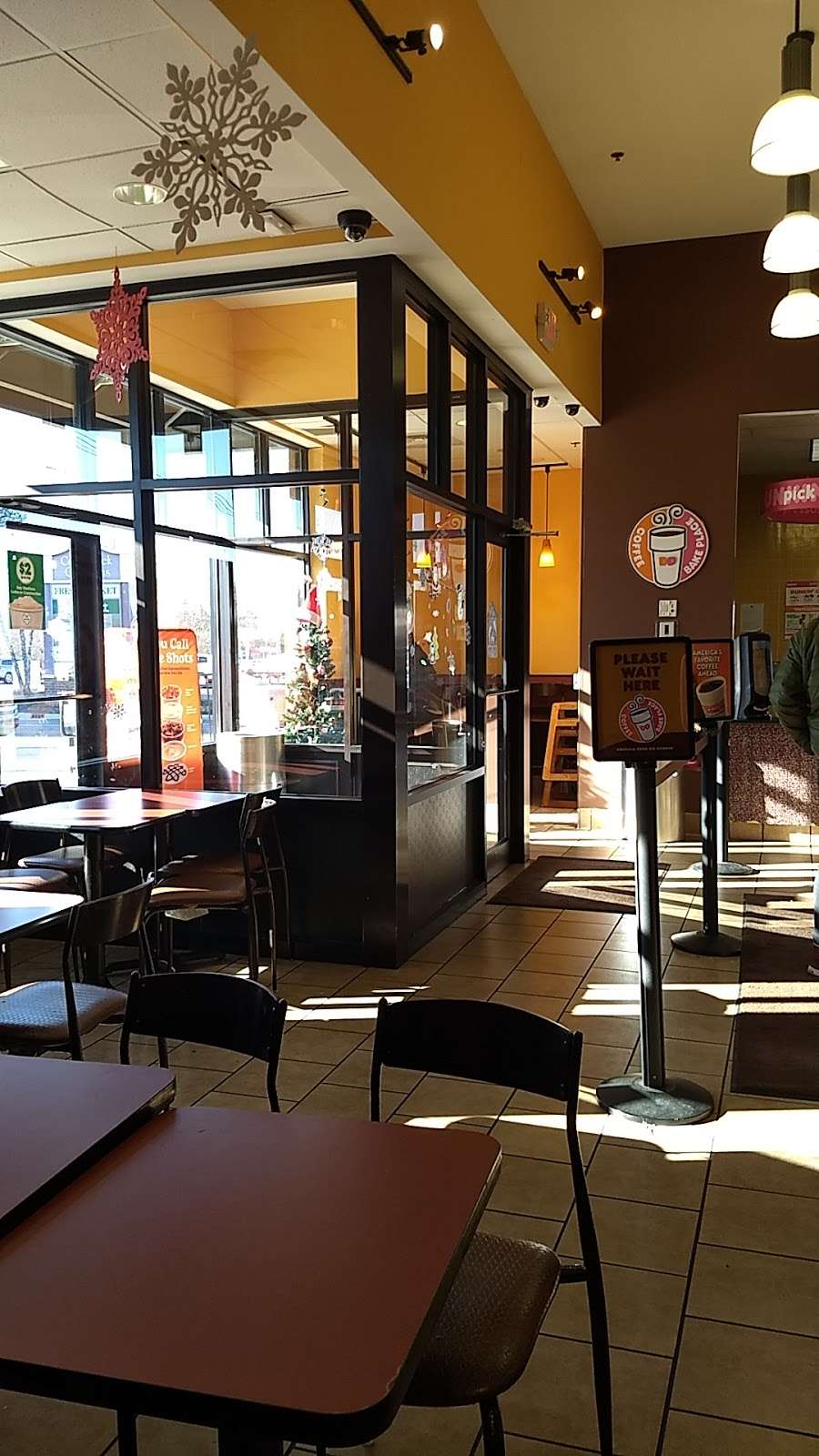 Dunkin Donuts | 2560 E 146th St, Carmel, IN 46033 | Phone: (317) 844-4830