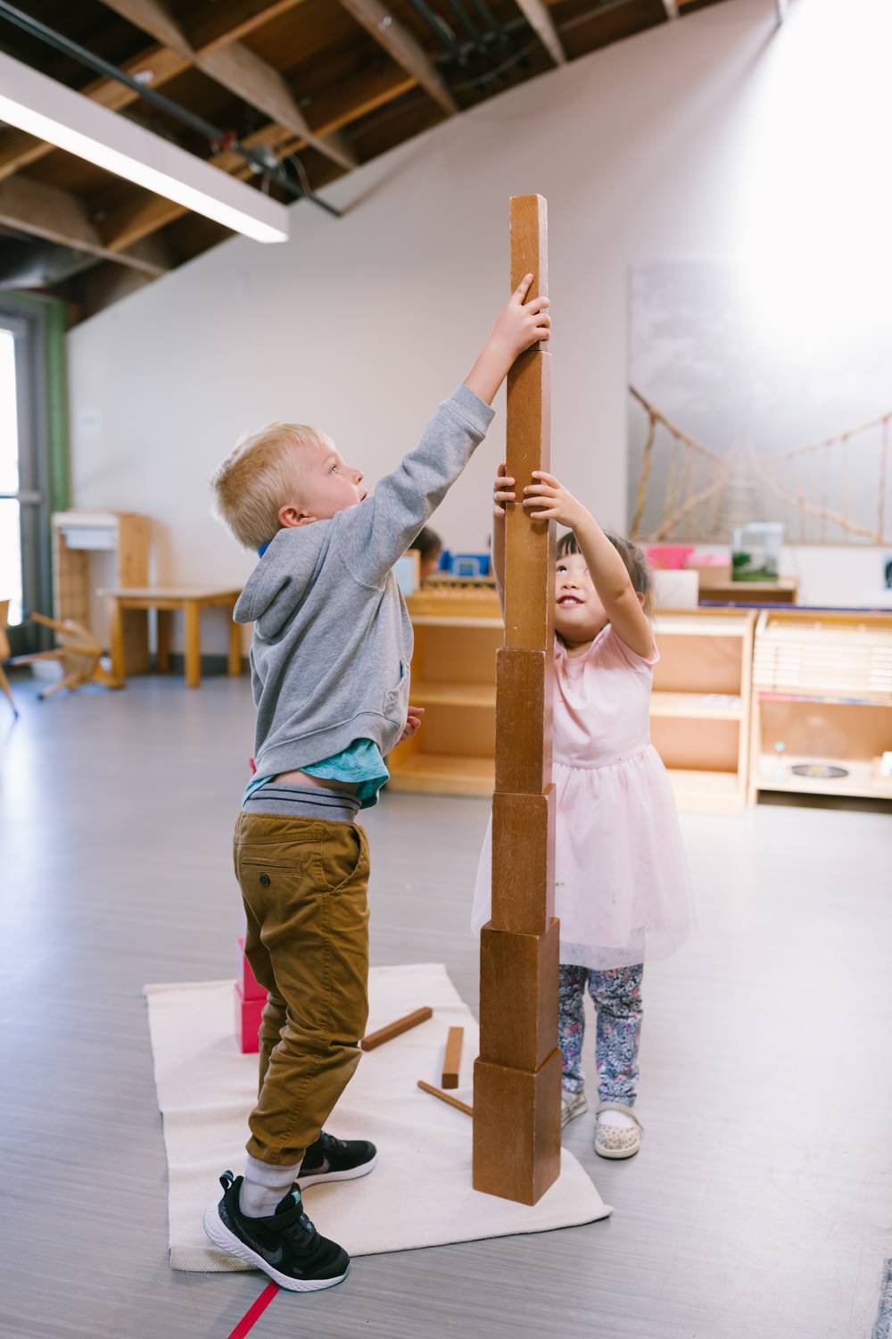 Guidepost Montessori at Emeryville | 1448 63rd St, Emeryville, CA 94608, USA | Phone: (510) 250-3792