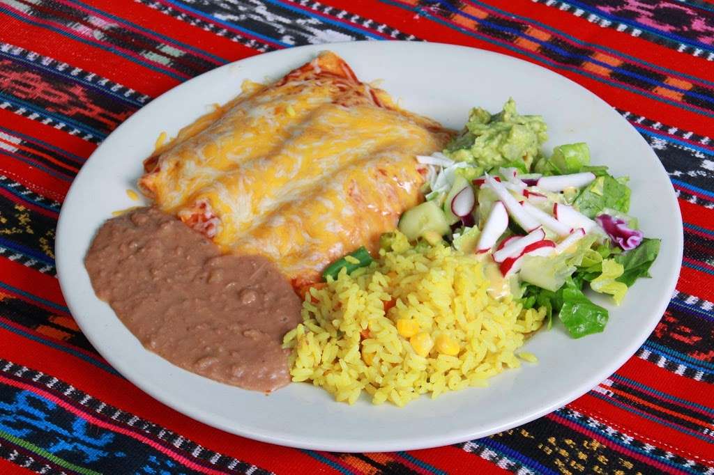 El Pueblito Patio | 1423 Richmond Ave, Houston, TX 77006, USA | Phone: (713) 520-6635