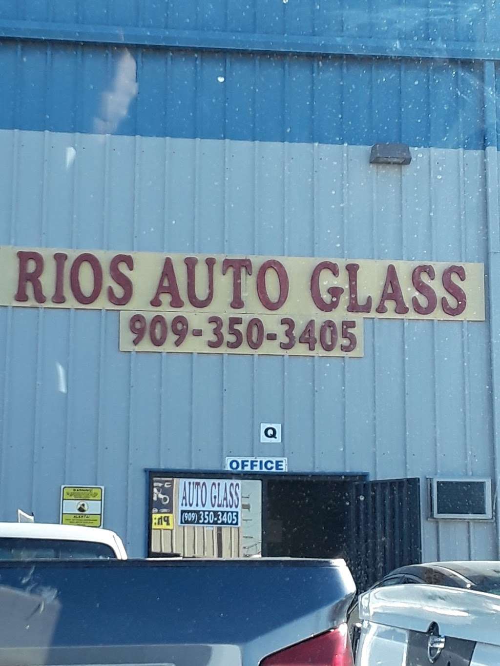 Rios Auto Glass | 15750 Arrow Blvd UNIT Q, Fontana, CA 92335, USA | Phone: (909) 350-3405