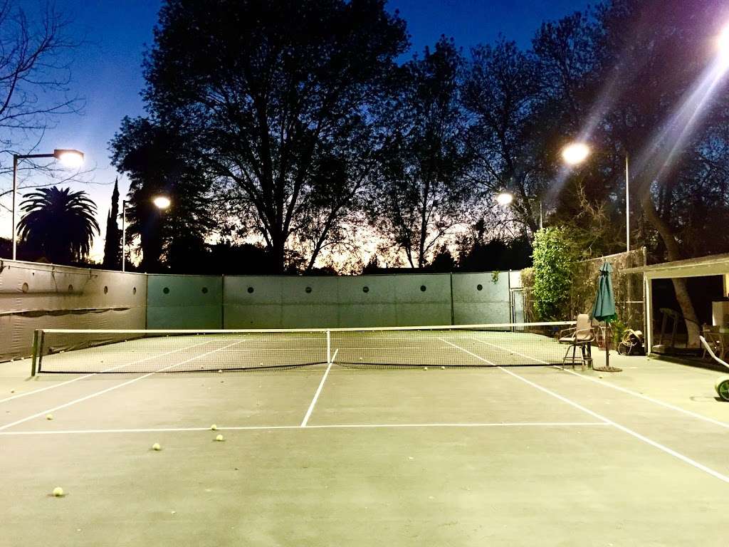 Tennislessons.NET | 8535 Amestoy Ave, Northridge, CA 91325 | Phone: (818) 416-3660