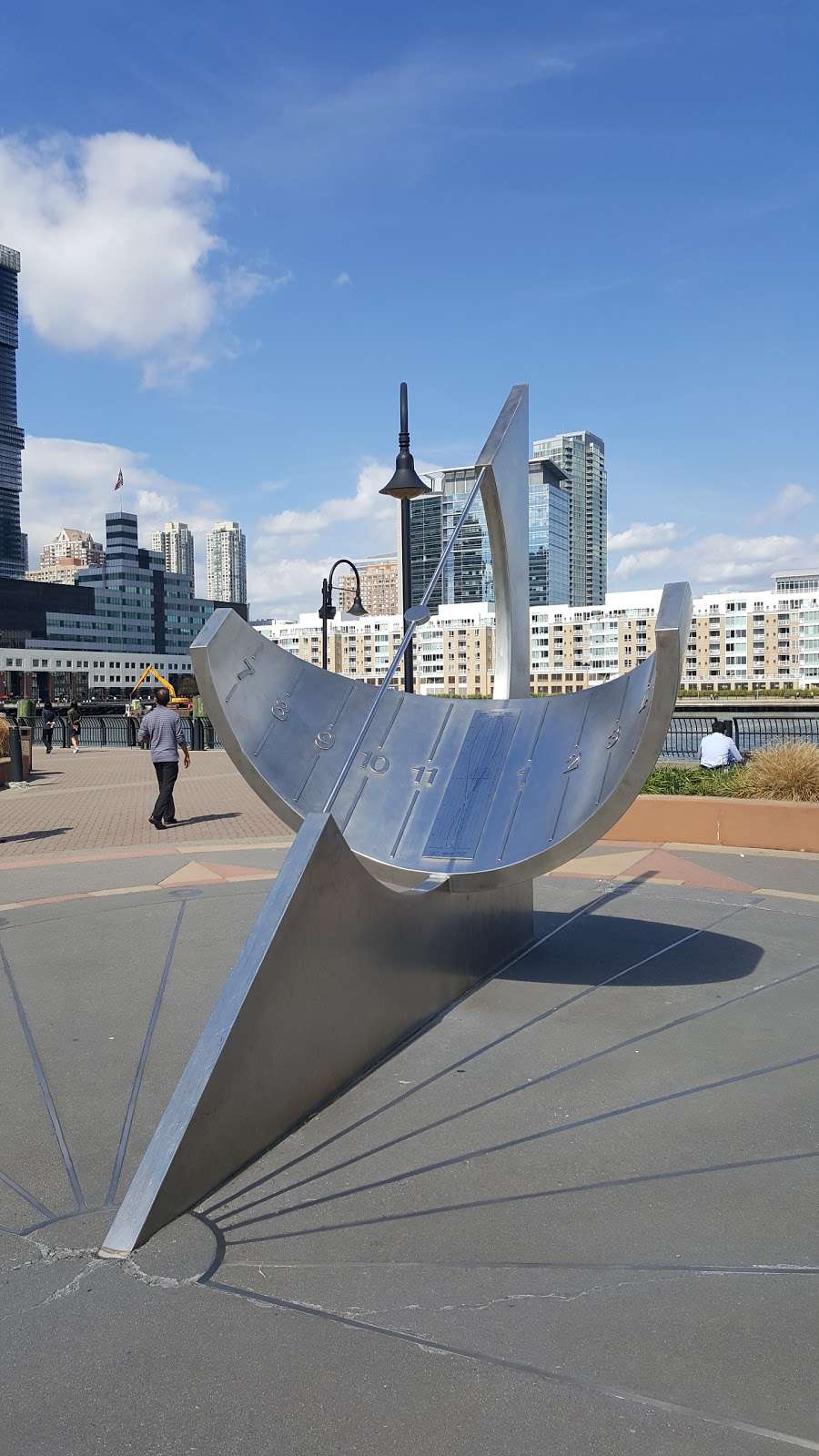 Sun Dial - Hyatt Regency Jersey City | Jersey City, NJ 07302, USA