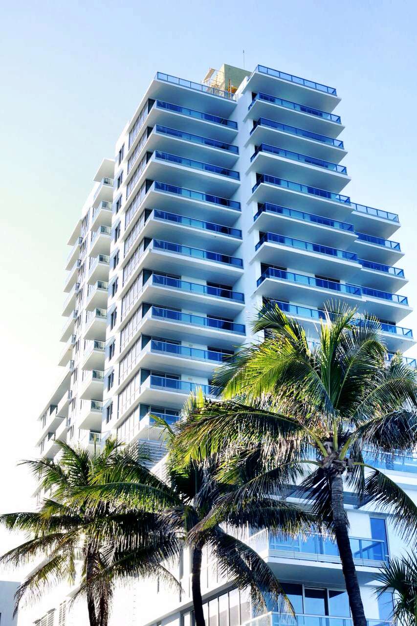 Suite Life Miami | 6551 Collins Ave, Miami Beach, FL 33141, USA | Phone: (954) 589-6062