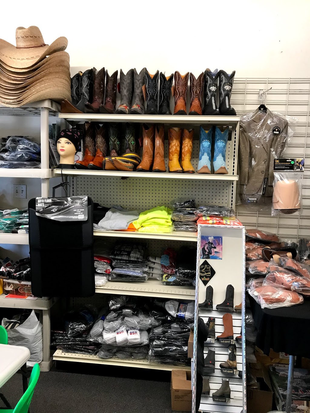 Anguianos Shoes | 18041 Saticoy St, Reseda, CA 91335, USA | Phone: (818) 774-0974