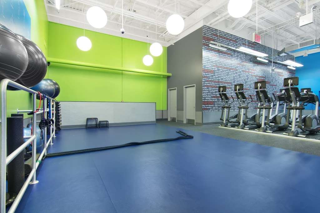 Blink Fitness Baldwin | 1789 Grand Ave, Baldwin, NY 11510 | Phone: (516) 453-6726